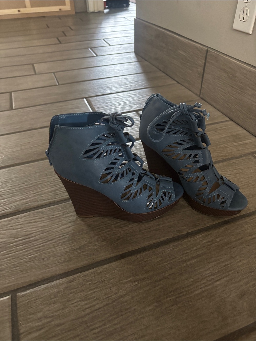 Womens Lace-Up Cutout Wedge Sandals in Blue